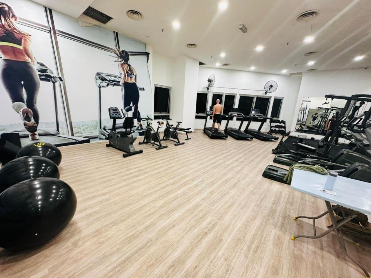 Taragon Service Apartment Kuala Lumpur Exteriör bild